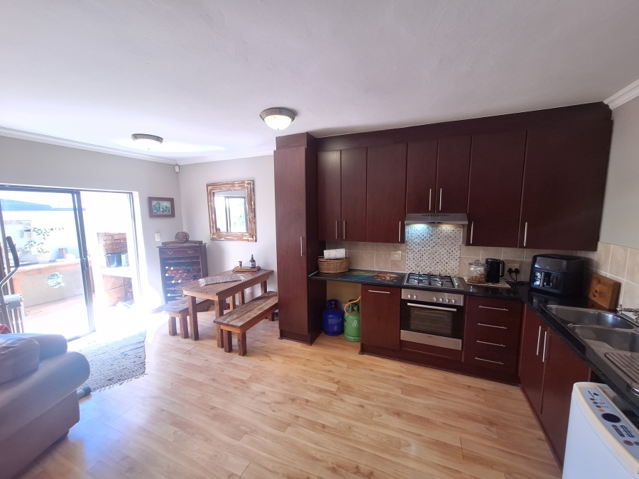 2 Bedroom Property for Sale in Ferreira Town Eastern Cape